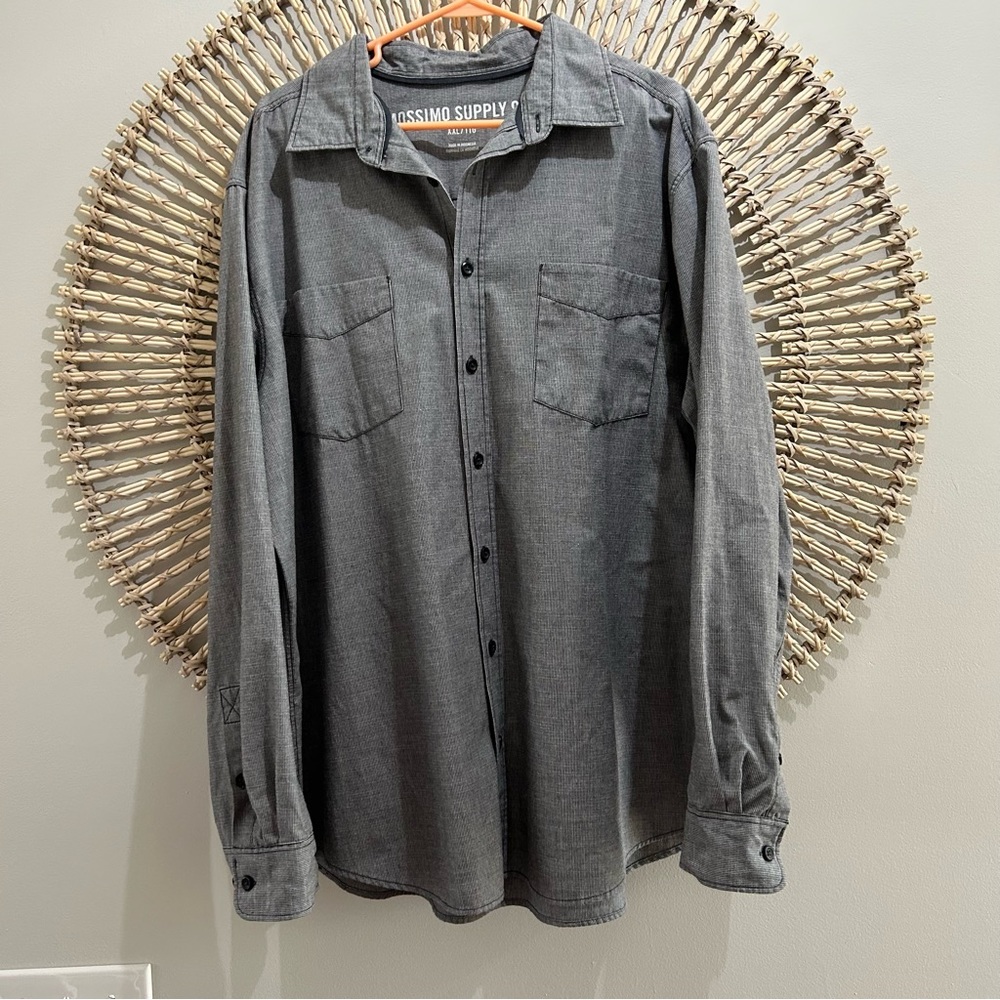 Men’s long sleeve button down shirt